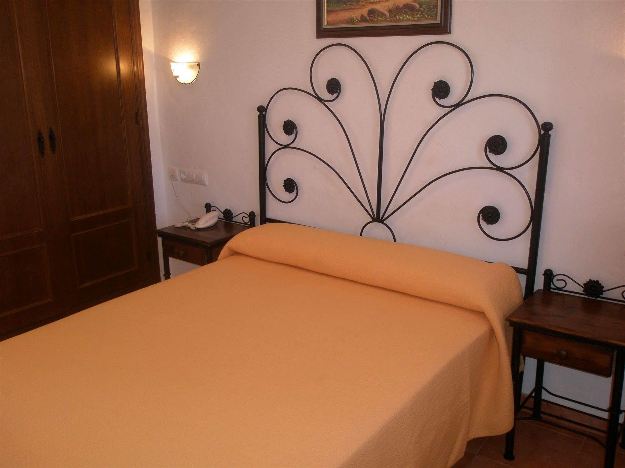 Hotel Cortijo Los Gallos 치클라나 데 라 프론테라 외부 사진