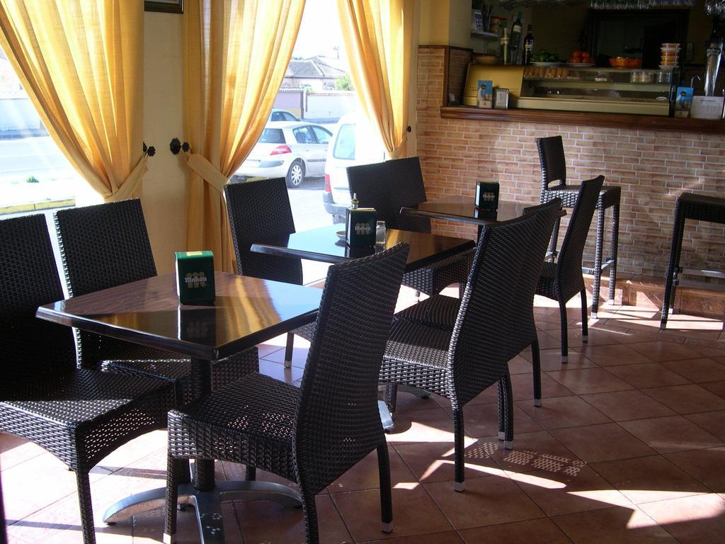 Hotel Cortijo Los Gallos 치클라나 데 라 프론테라 외부 사진